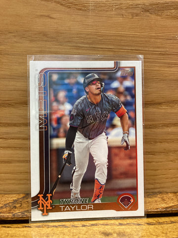 Tyrone Taylor(2025) Topps S1 #225