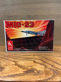 Mikoyan MIG-23 1:144