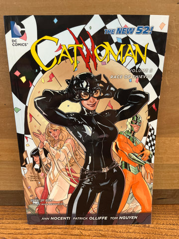 Catwoman Vol 5: Race of Thieves