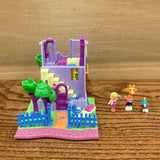 Giraffe House