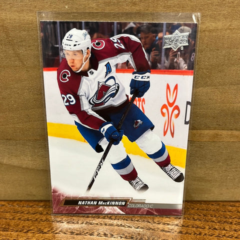 Nathan MacKinnon(2022/23) Upper Deck S2 #297