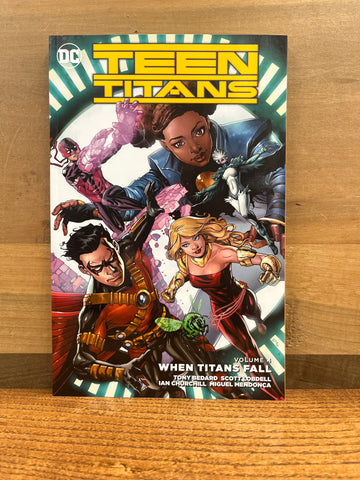 Teen Titans Vol 4: When Titans Fall