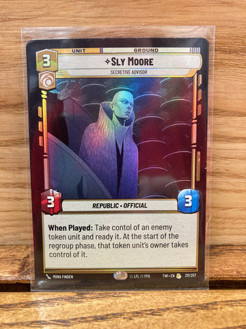 Sly Moore: Secretive Advisor(Foil)