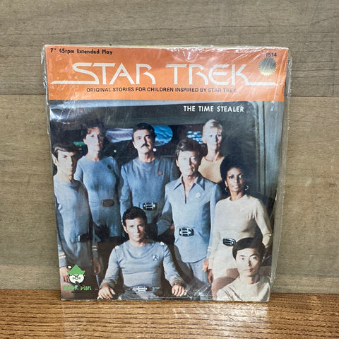 Star Trek: to Starve a Fleaver/ The Time Stealer