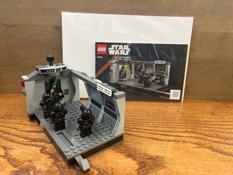 LEGO 75324: Dark Trooper Attack