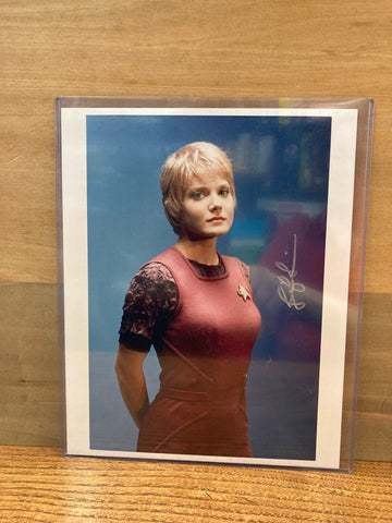 Star Trek Voyager 8x10 Signed ByJennifer Lein