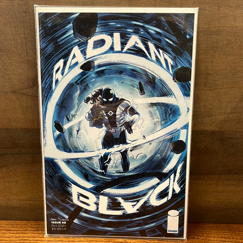 Radiant Black #9(Variant)