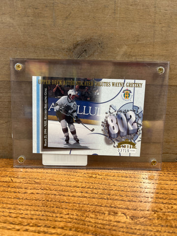 Upper Deck Authenticated Salutes Wayne Gretzky 802 Goals 3715/10000