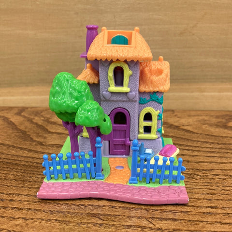 Giraffe House