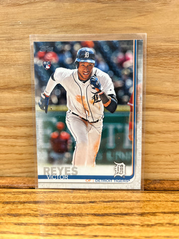 Vicotr Reyes(2019) Topps S2 #560