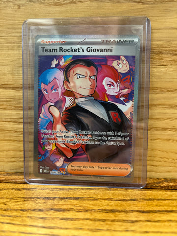 Team Rocket's Giovanni(Special Illustration Rare)