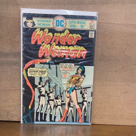 Wonder Woman #219