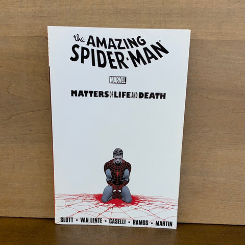 Amazing Spider-Man: Matters of Life and Death(1st Printing)