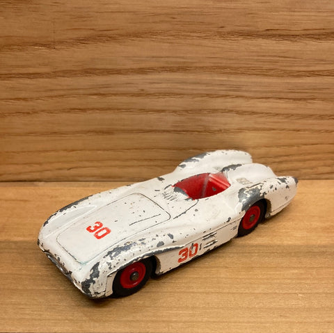 Mercedes Benz(Dinky)