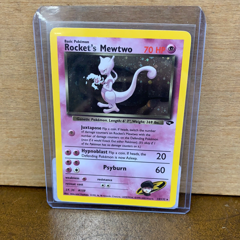 Rocket's Mewtwo(Holo)