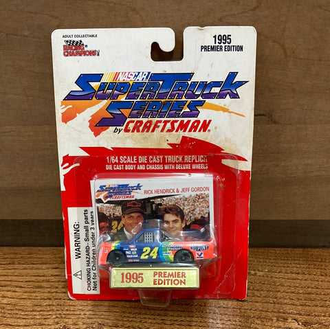 Jeff Gordon #24 1:64 Dupont(Truck)