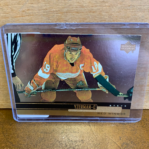 Steve Yzerman: Detroit Red Wings(1999) Gold Reserve