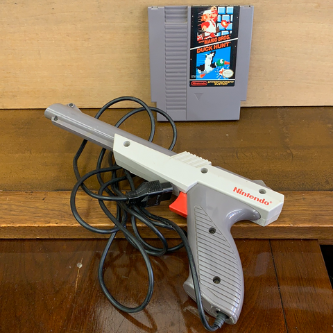 NES Zapper (Grey) With Mario Bros/Duck Hunt Game