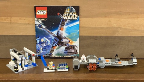 B-Wing at Rebel Control Center: LEGO 7180