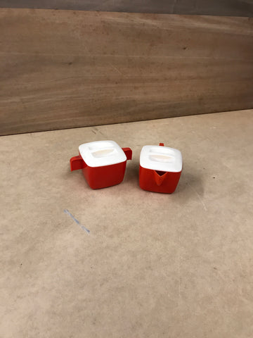 Red Cream & Sugar