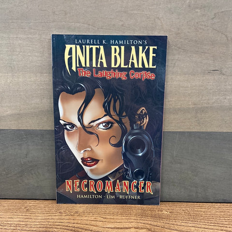 Anita Blake Vampire Hunter: The Laughing Corpse: Necromancer