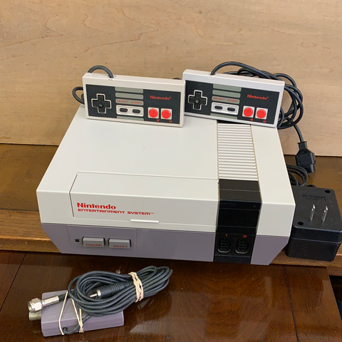 Nintendo Entertainment System: Console, 2 Controllers, and Hookups