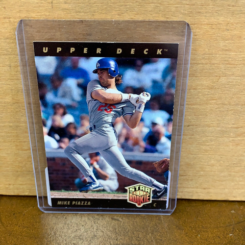 Mike Piazza:Los Angeles Dodgers(1993) #2 Rookie