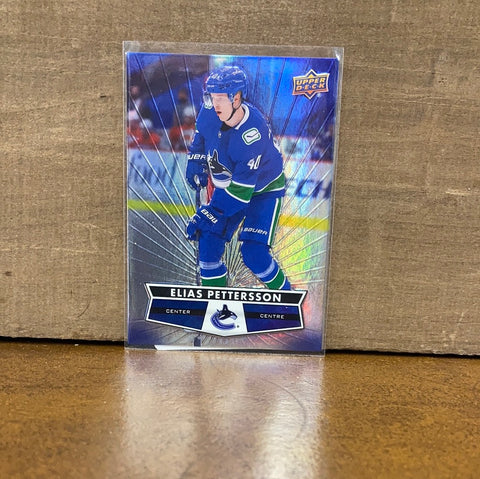 Elias Pettersson(2021-22) Base #113