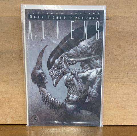 Dark Horse Presents Aliens: Platinum Edition